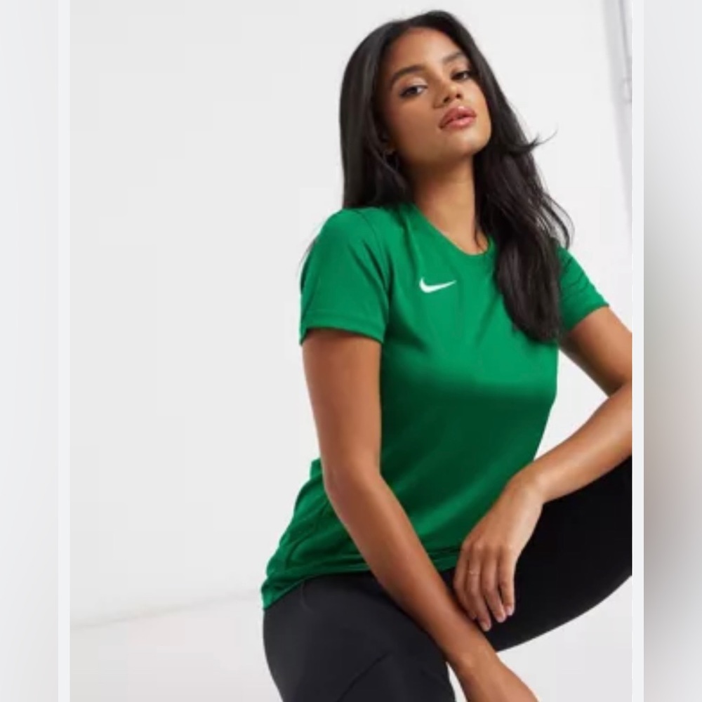 Nike Pro green tight stretch shirt